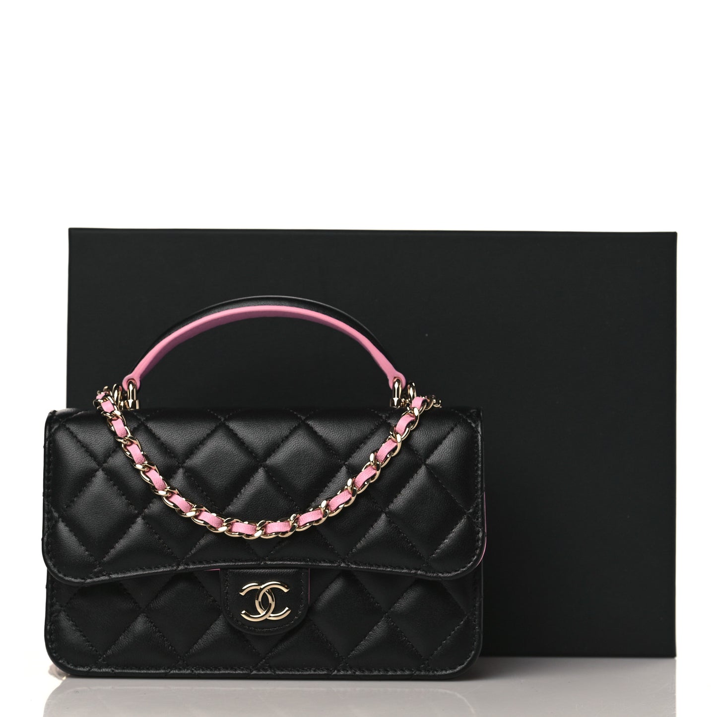 Lambskin Quilted Flap Phone Holder With Chain Black Lilac