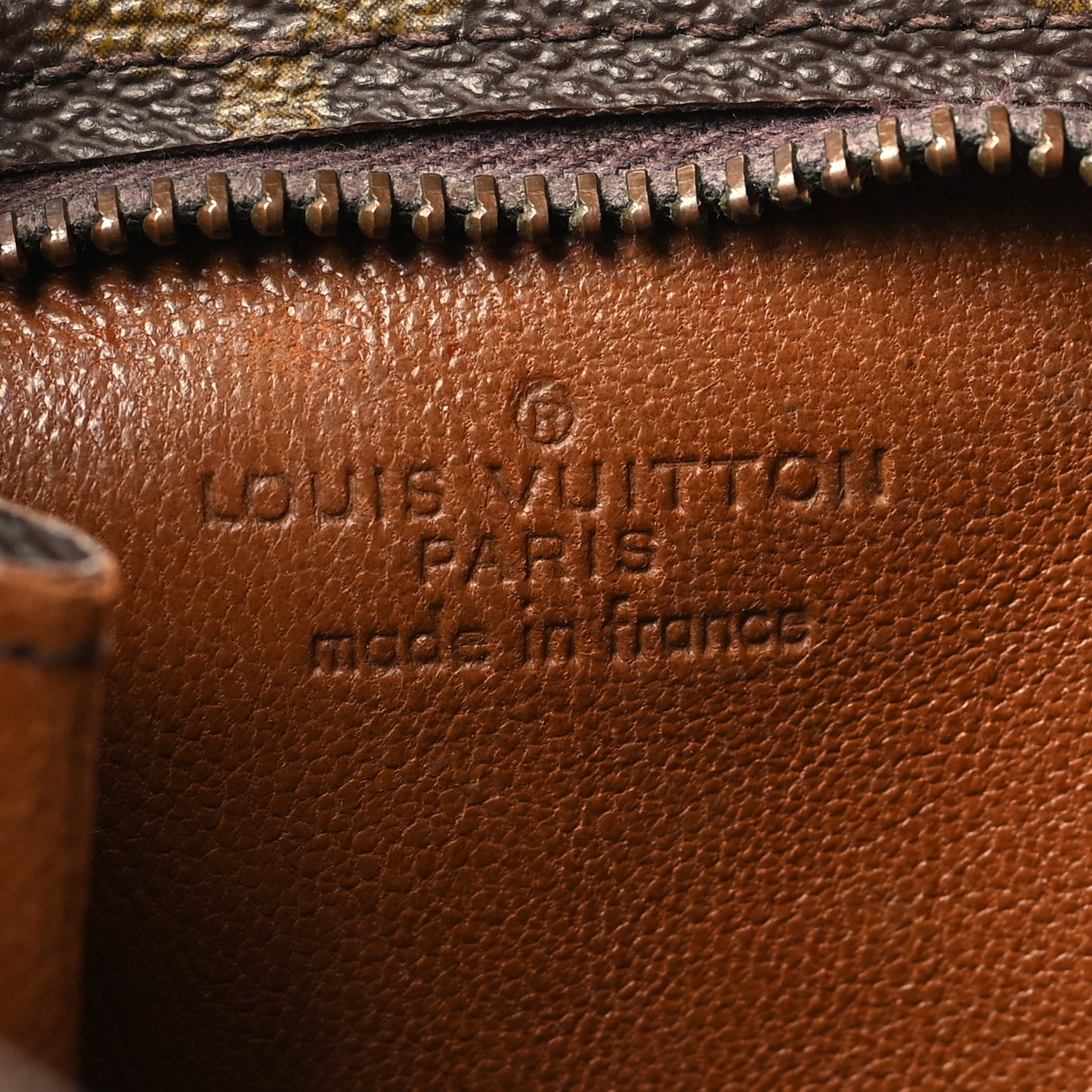 Louis Vuitton Monogram Toiletry Pouch 26 6 of 9