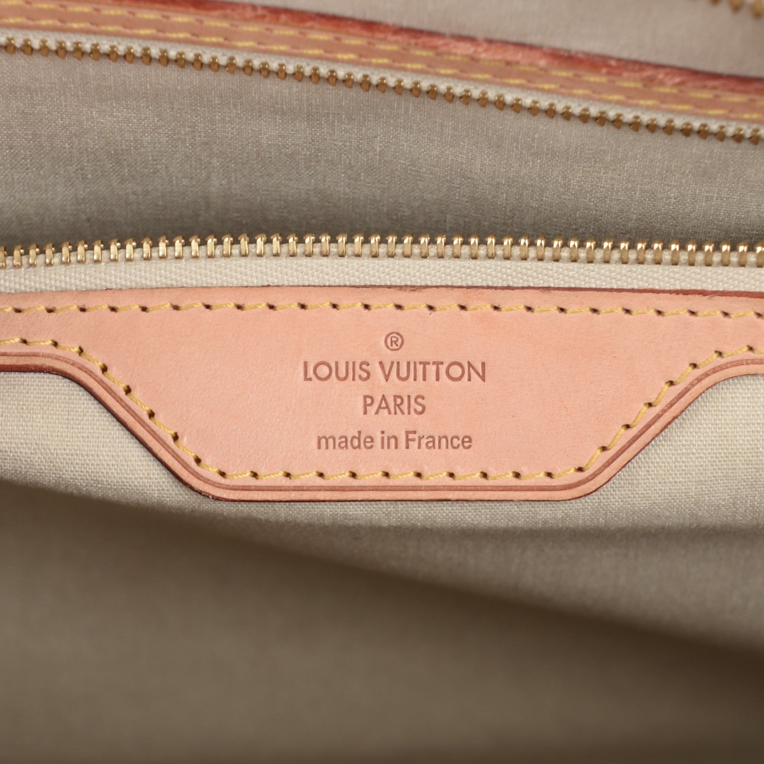 Louis Vuitton Vernis Brea GM Blanc Corail 6 of 7