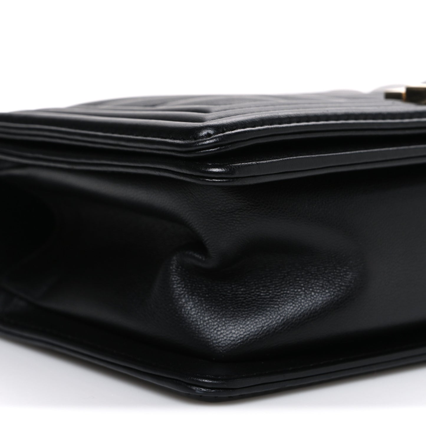 Calfskin Chevron Quilted Medium Boy Flap Black