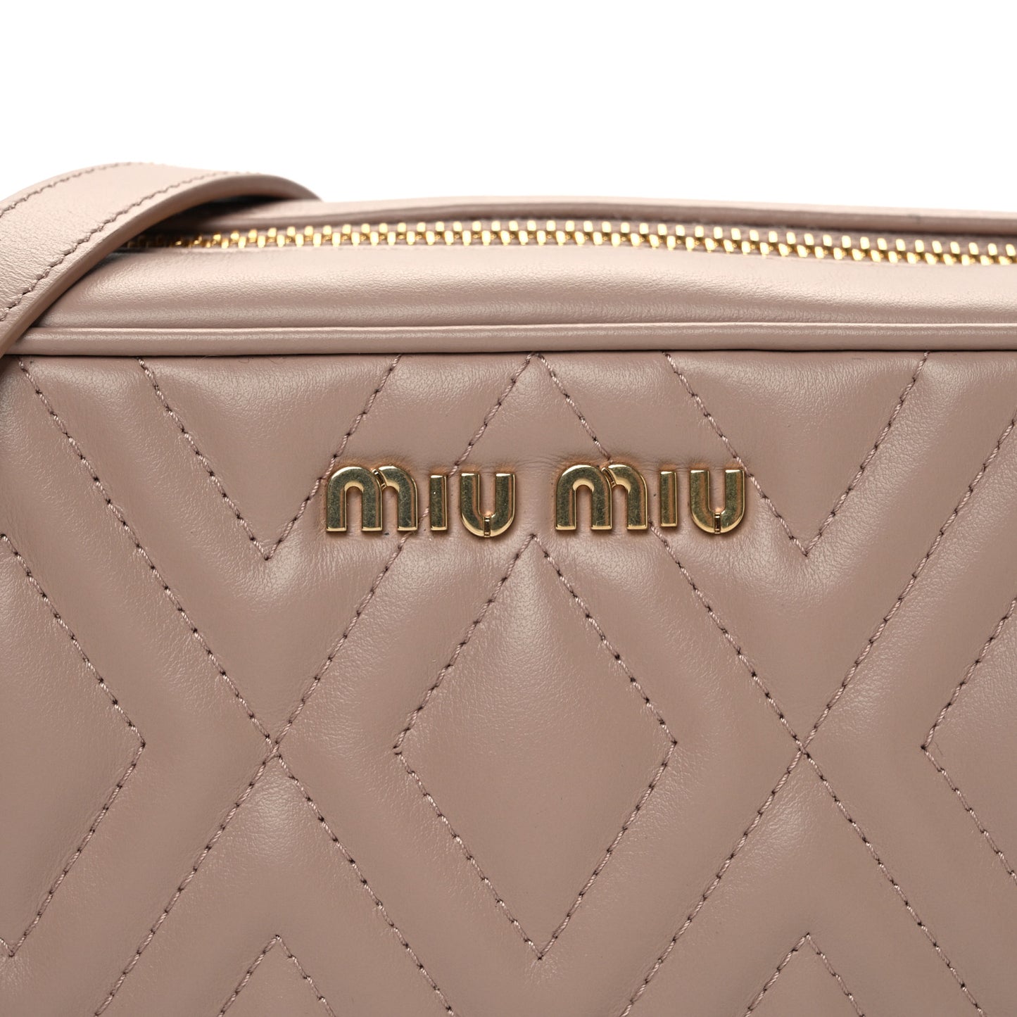 Soft Calf Quilted Camera Bag Cipria