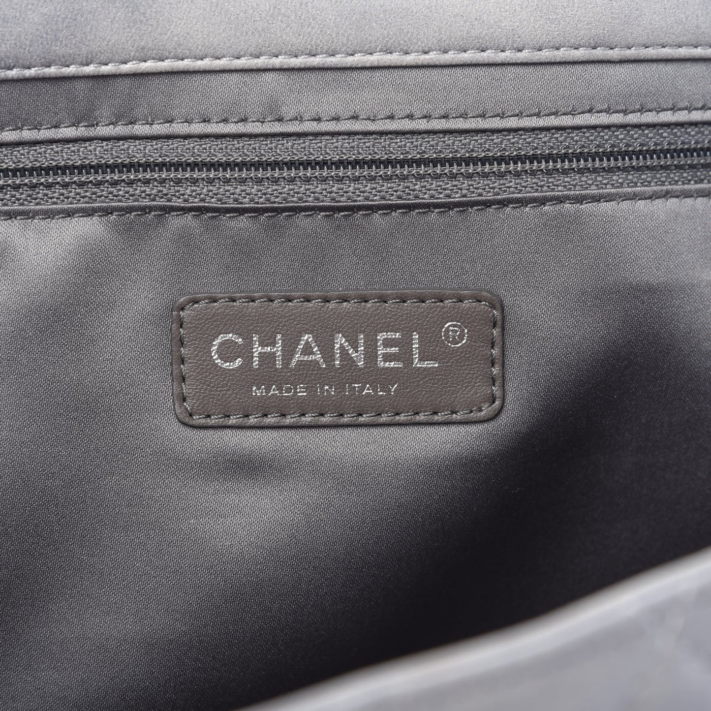Lambskin Quilted Jumbo Coco Rain Flap Grey
