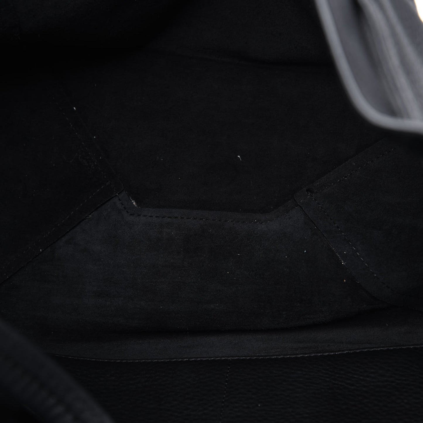 Soft Grained Calfskin Medium Belt Cabas Phantom Black