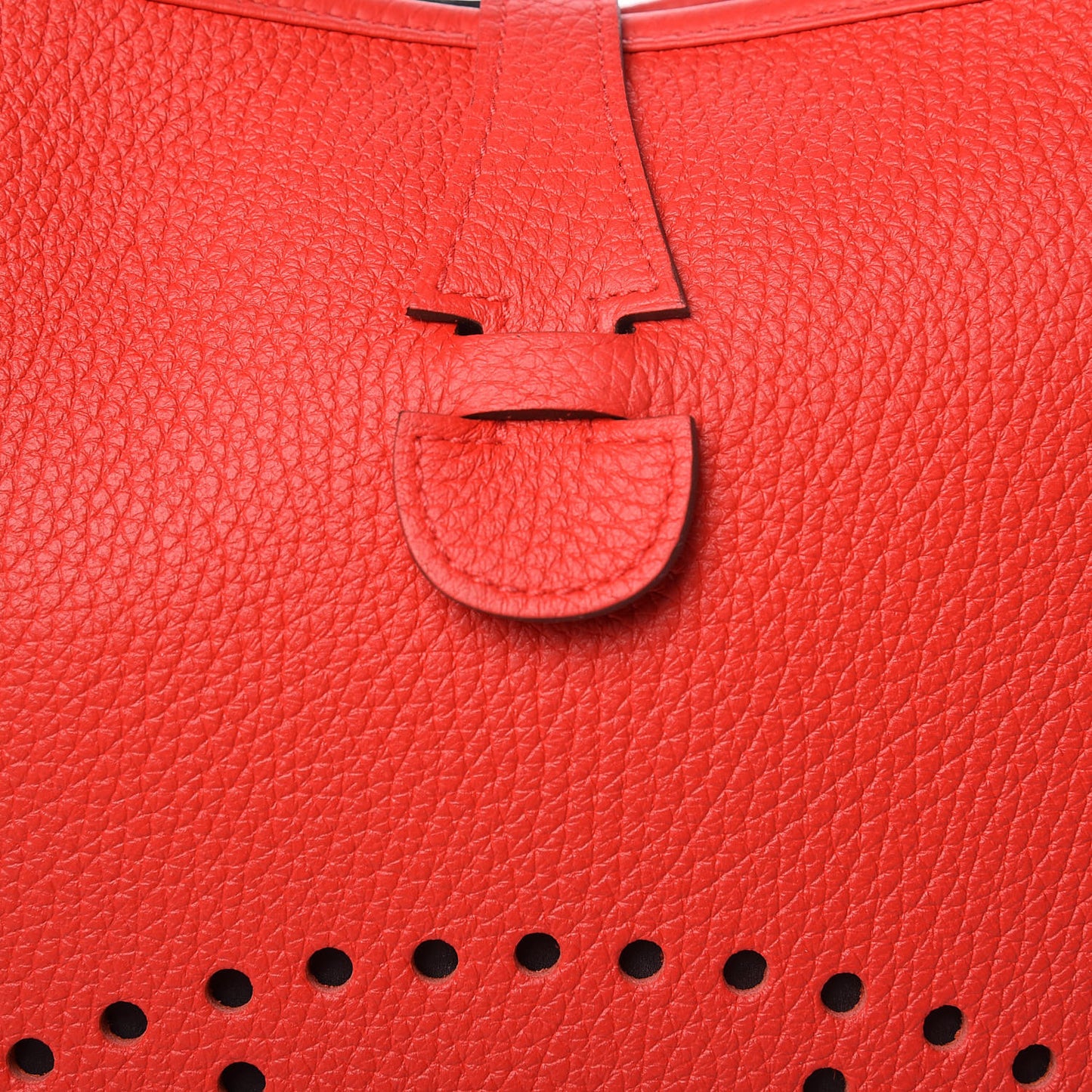 Taurillon Clemence Evelyne III PM Rouge De Coeur