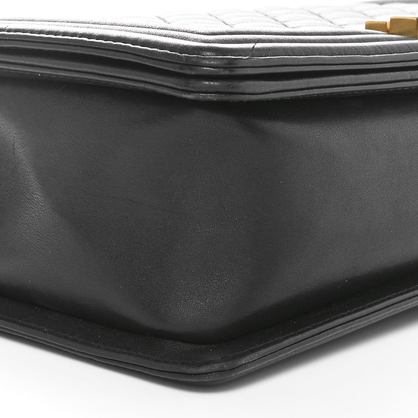 Lambskin Quilted Medium Boy Flap Black