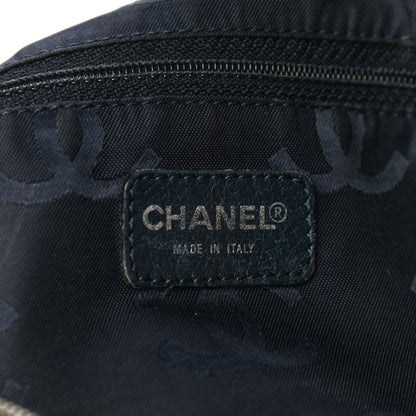 Chanel Denim CC Hobo Dark Blue 5 of 16