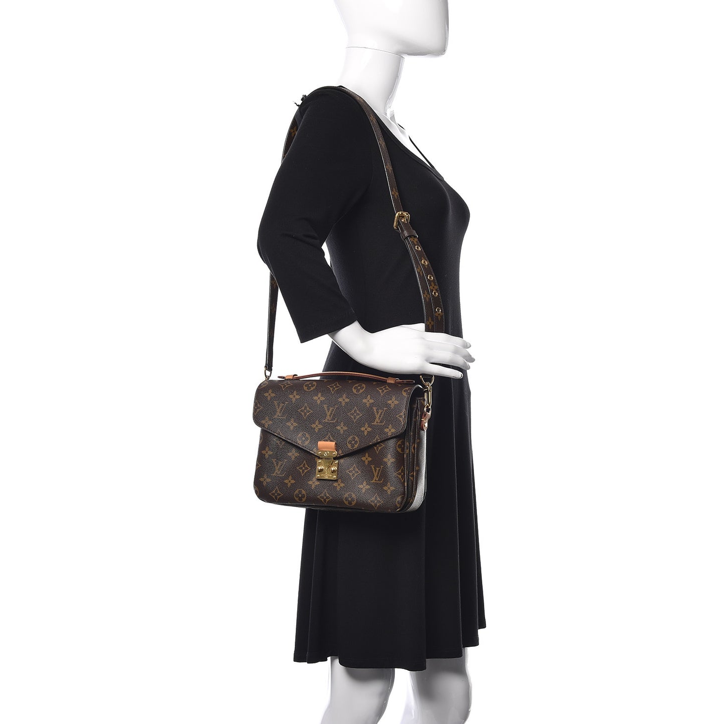 Monogram Pochette Metis