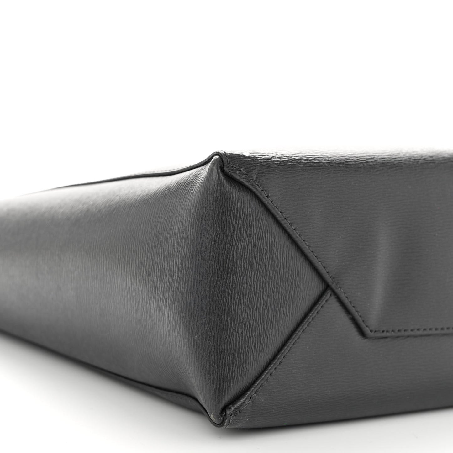 Grained Calfskin Small Vertical Cabas Black