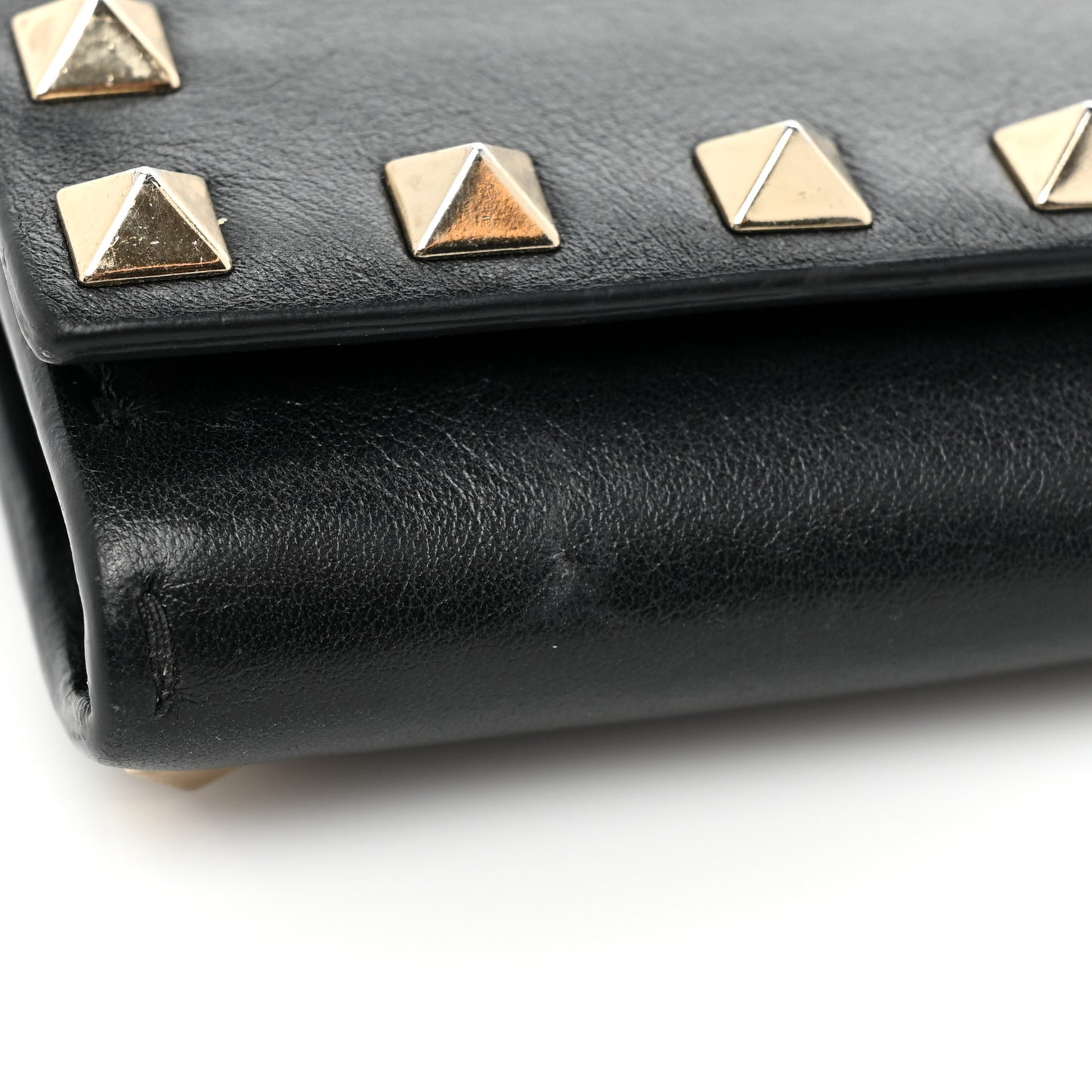 Vitello Rockstud Flap Wallet on Chain Black