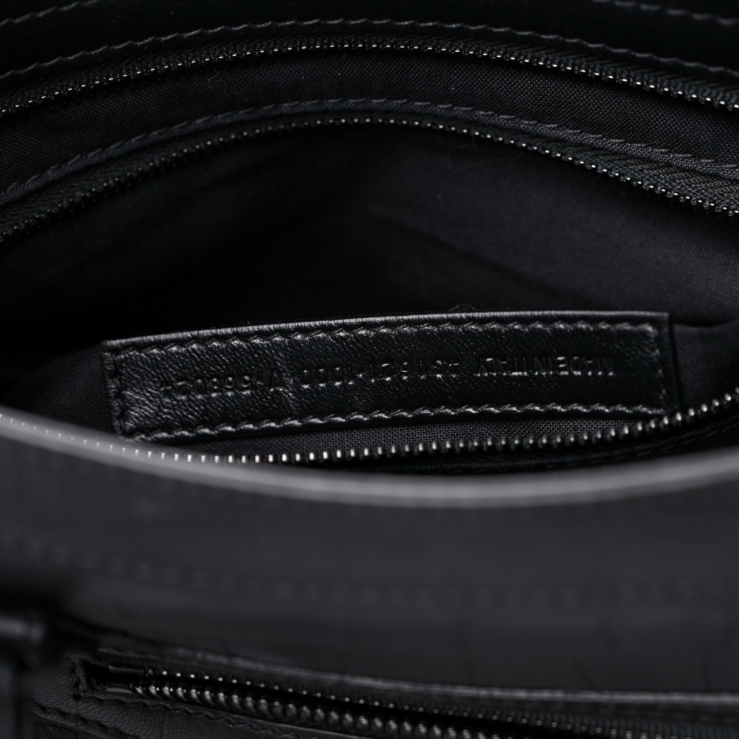 Matte Supple Lambskin Crocodile Embossed Classic Black Hardware S City Black