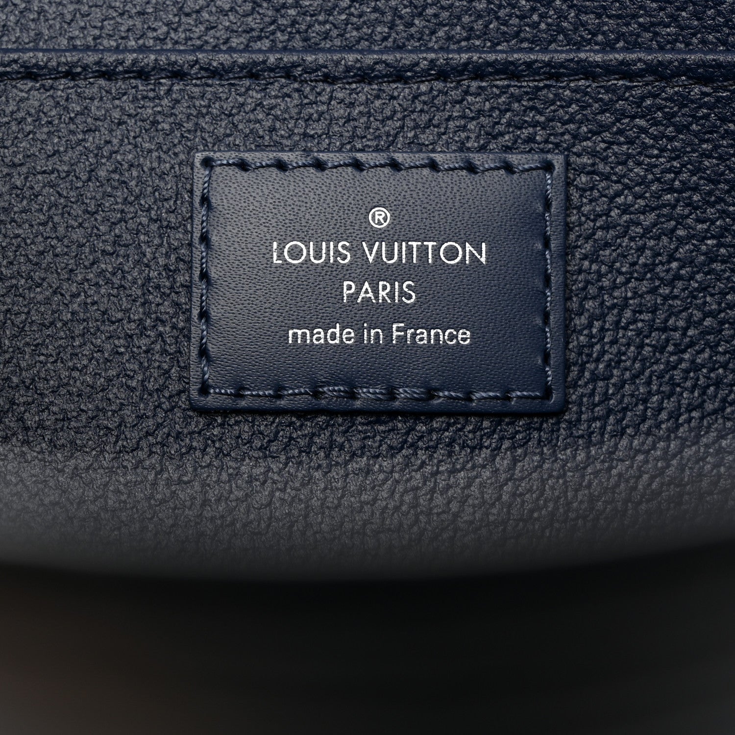 Louis Vuitton Epi Toiletry Pouch 26 Indigo 7 of 8