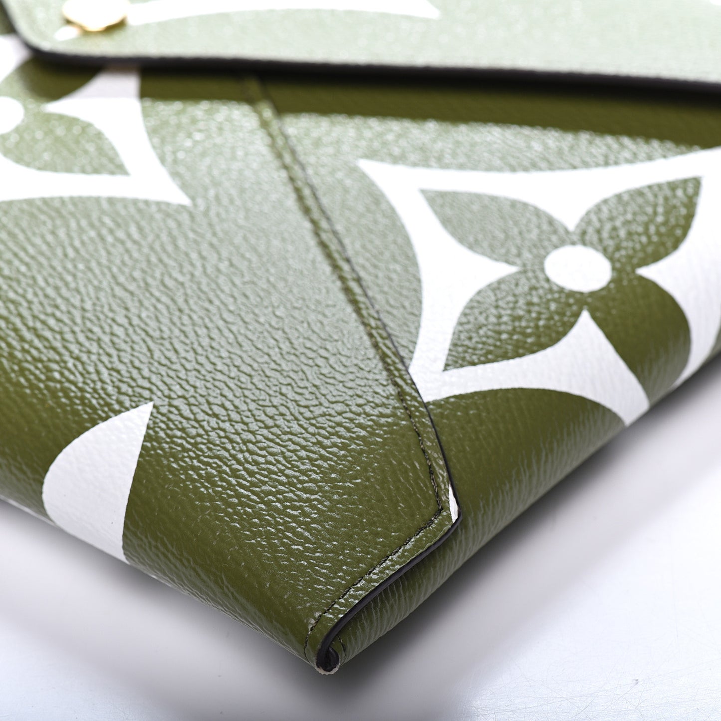 Monogram Giant Large Kirigami Pochette Kaki