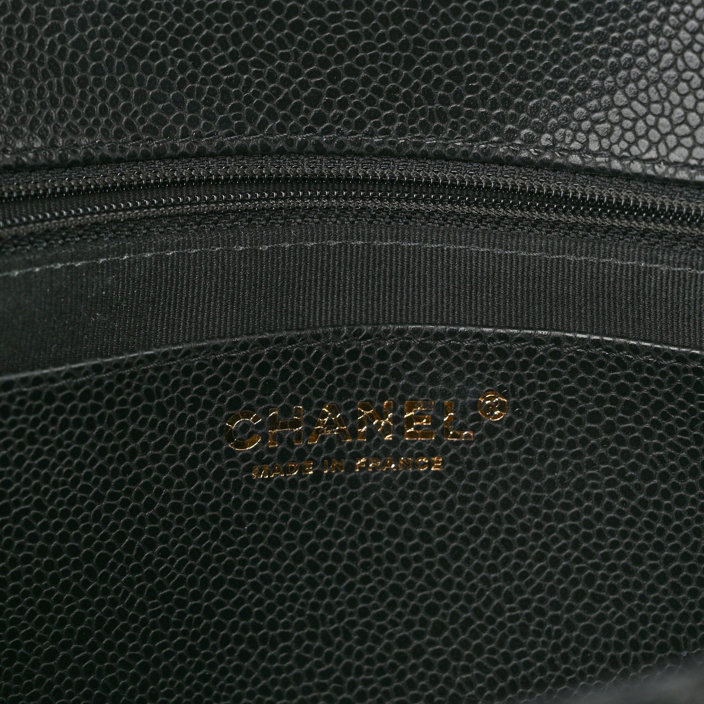 Caviar Quilted Chain Flap Black