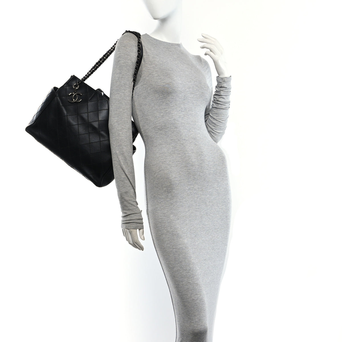 Chanel Calfskin CC Pocket Tote Black 2 of 10