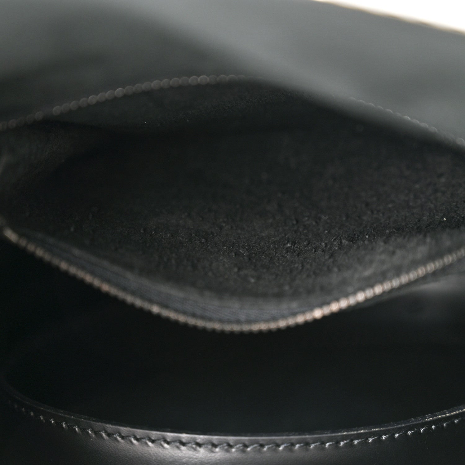 Louis Vuitton Epi Sac Seau Black 14 of 14