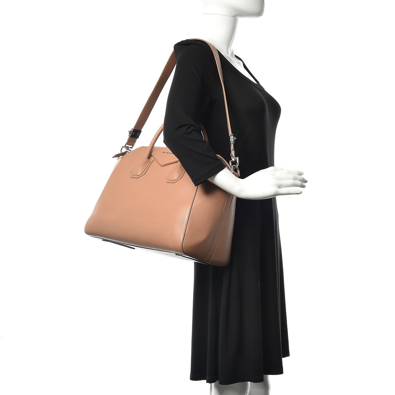 Givenchy Sugar Goatskin Medium Antigona Medium Beige 2 of 19