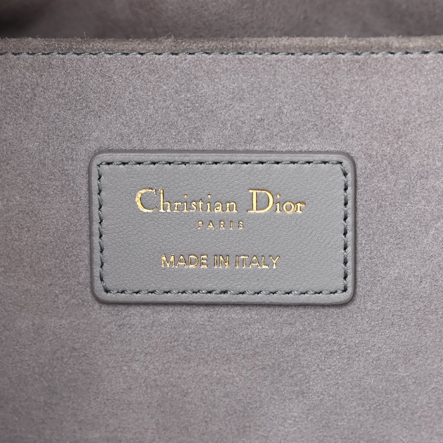 Lambskin Supple Macrocannage Ammi Bag Grey