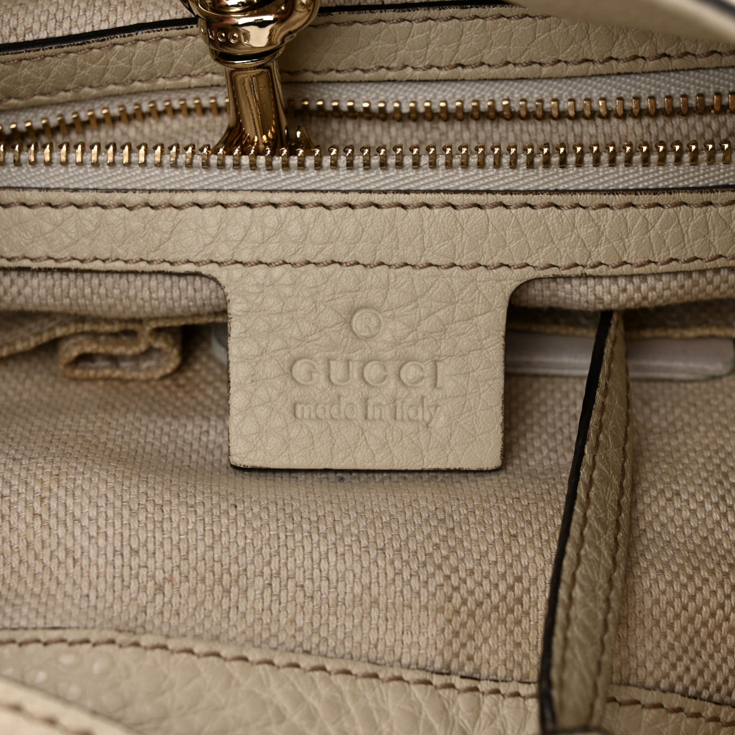 Gucci Pebbled Calfskin Medium Soho Chain Shoulder Bag Off White 6 of 16