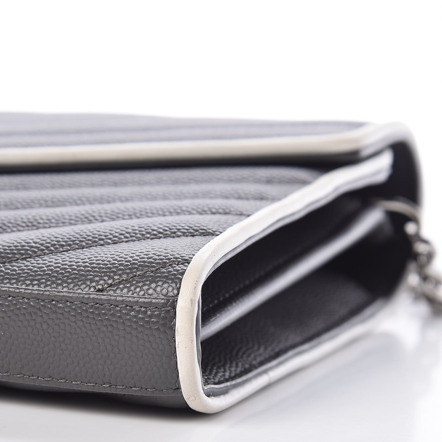 Grain De Poudre Matelasse Chevron Monogram Chain Wallet Grey White