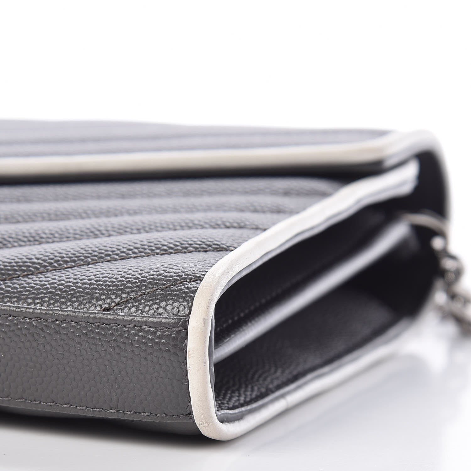 Saint Laurent Grain De Poudre Matelasse Chevron Monogram Chain Wallet Grey White 10 of 10