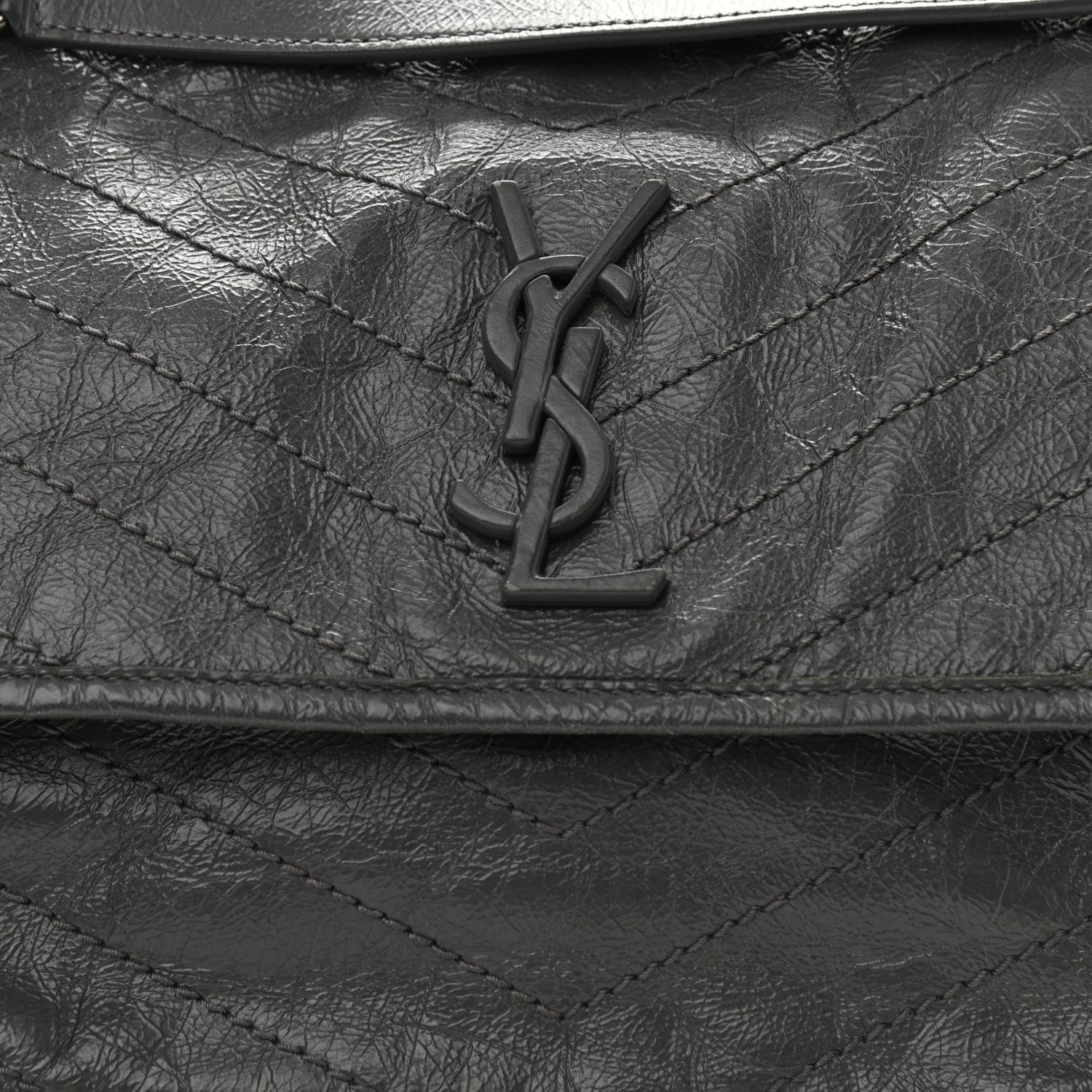 Saint Laurent Crinkled Calfskin Matelasse Monogram Medium Niki Chain Pebble 8 of 10