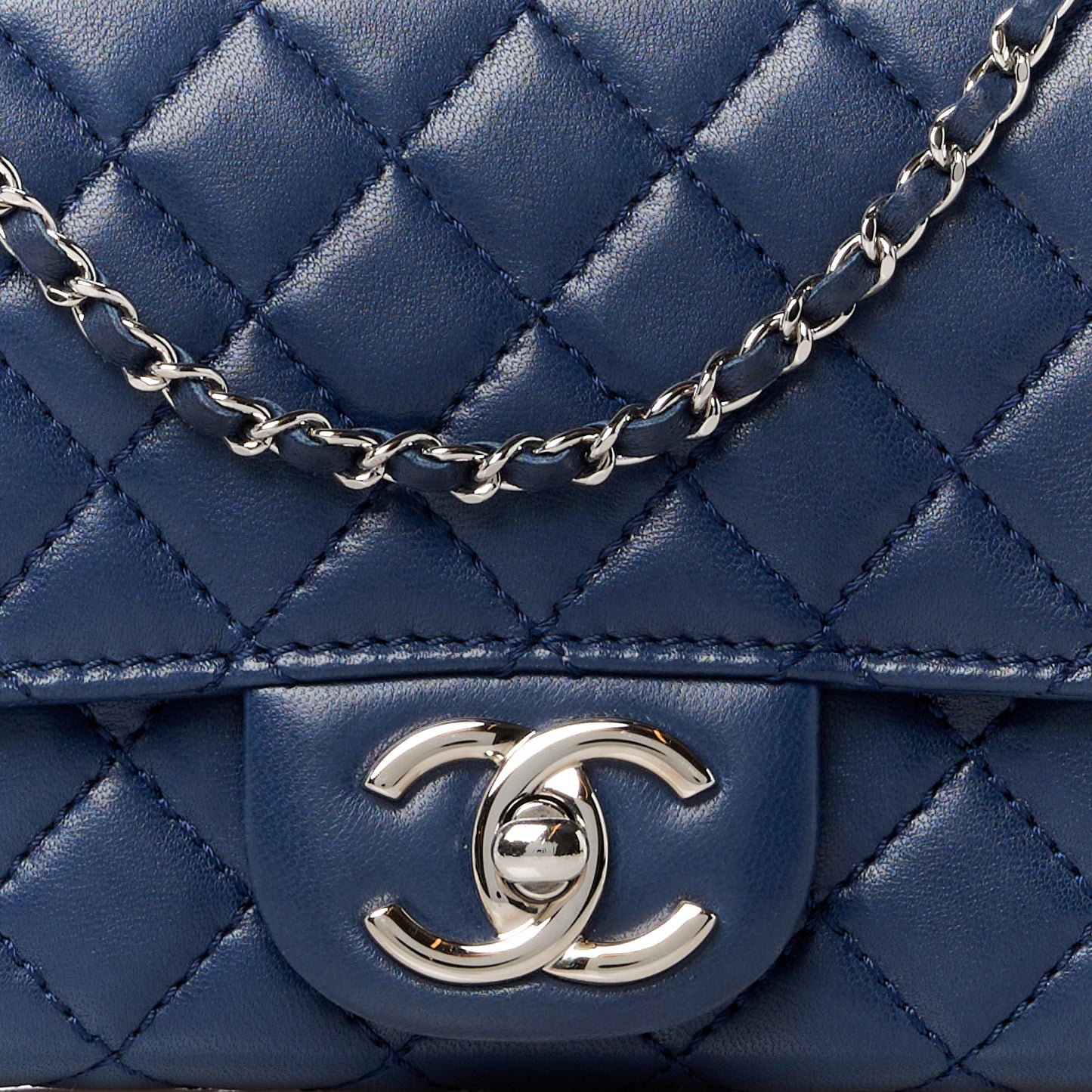 Lambskin Quilted Chain Clutch Flap Navy