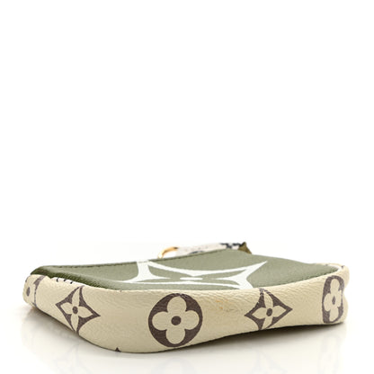 Louis Vuitton Monogram Giant Micro Pochette Accessories Kaki White 4 of 8