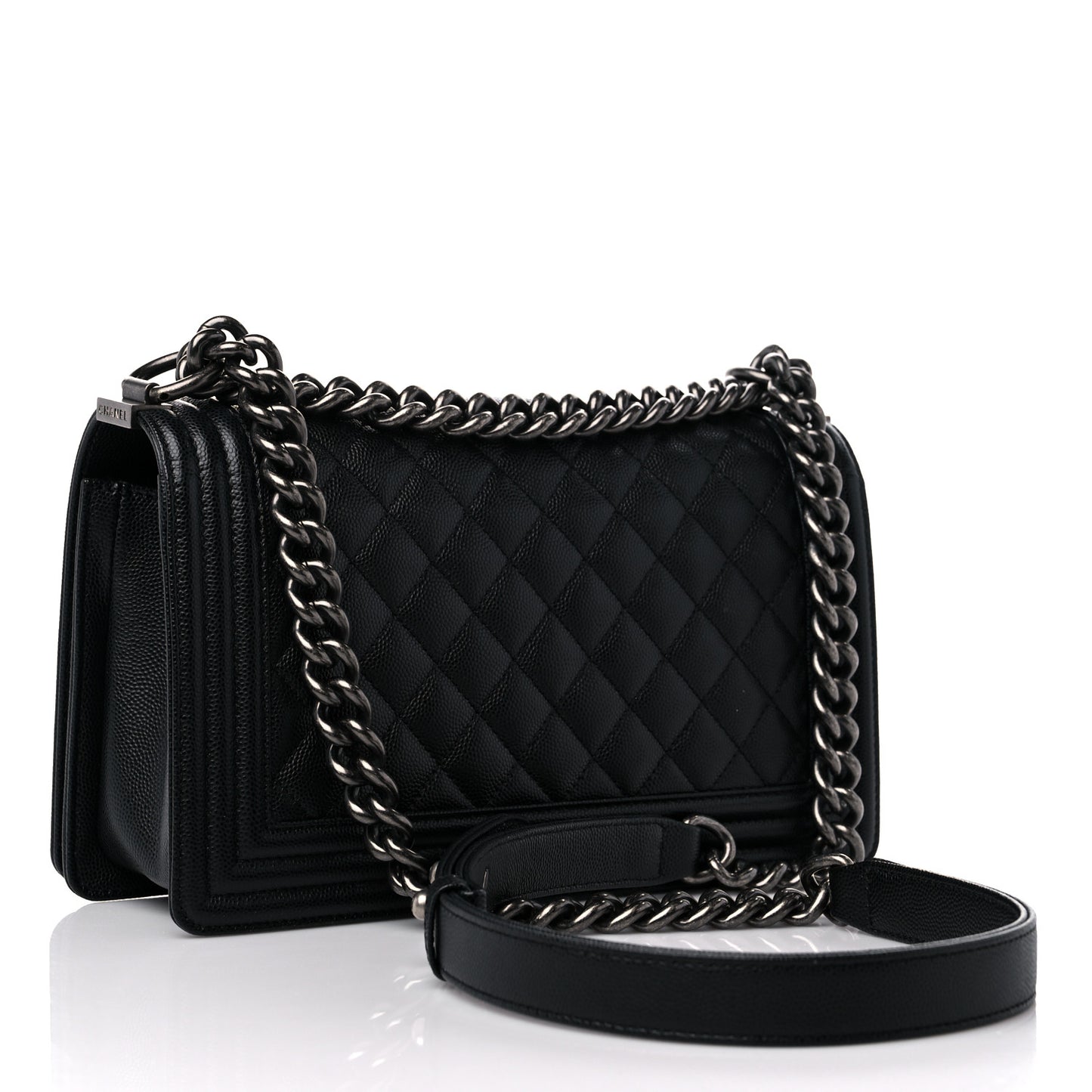 Caviar Quilted Medium Boy Flap Black