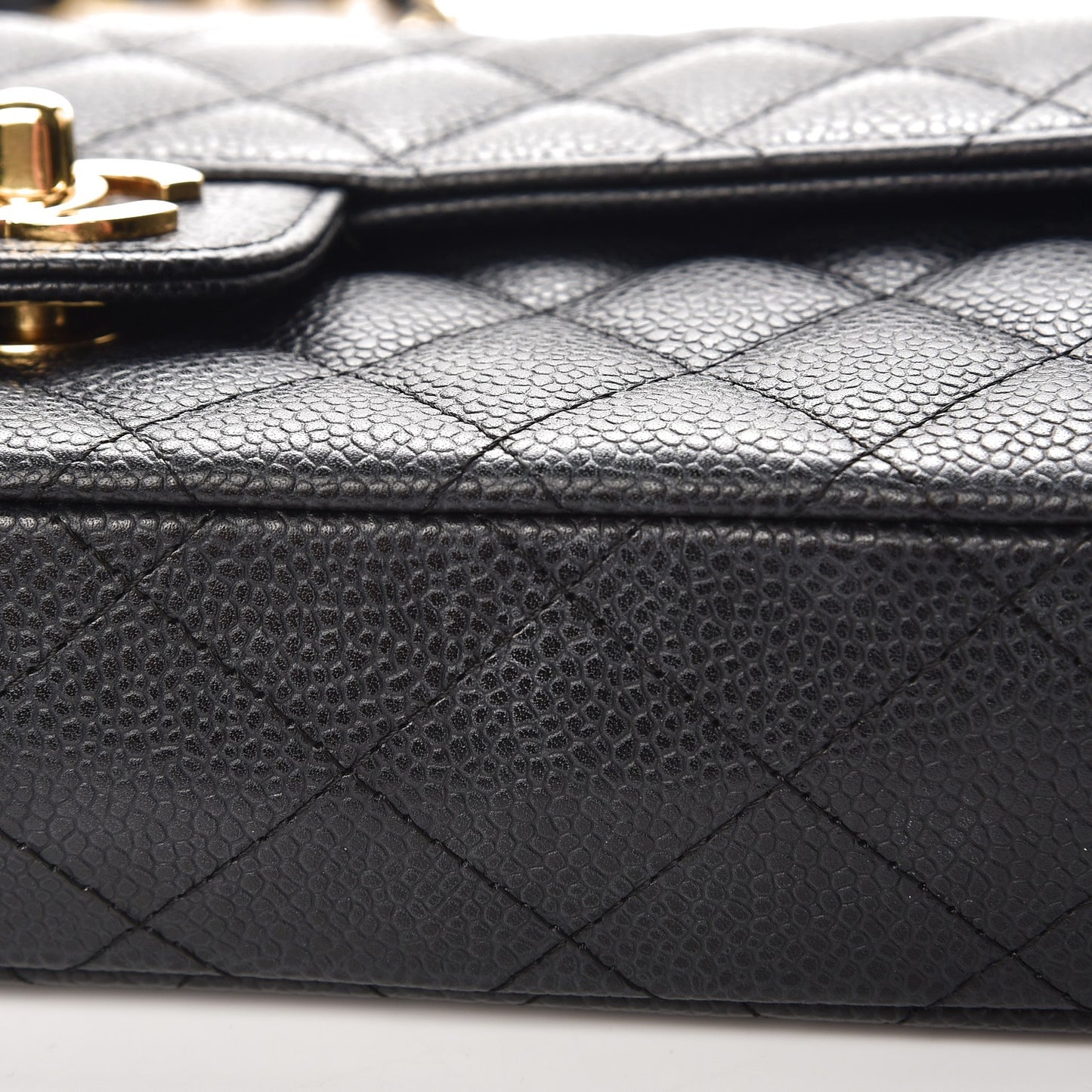 Caviar Quilted East West Flap Black