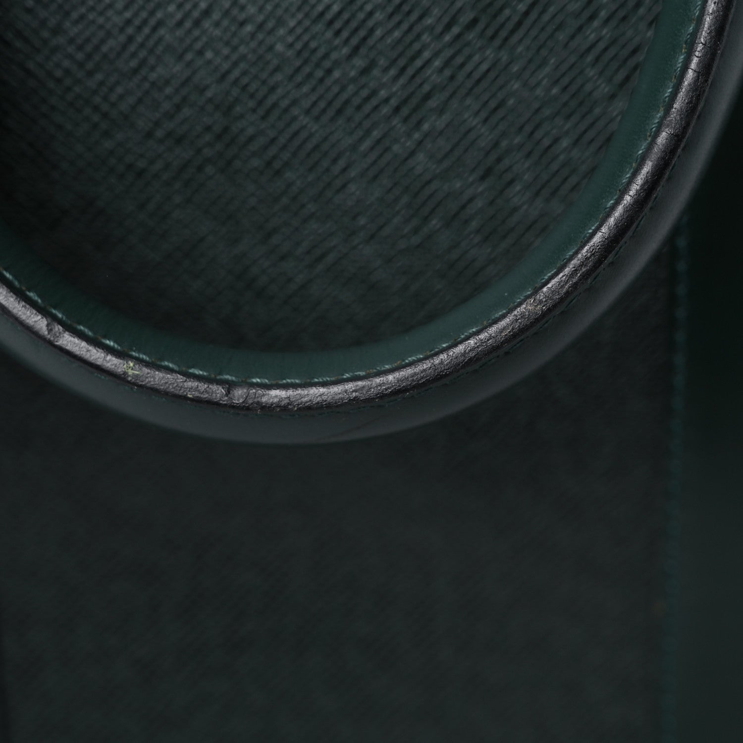 Louis Vuitton Taiga Kendall GM Epicea 12 of 21