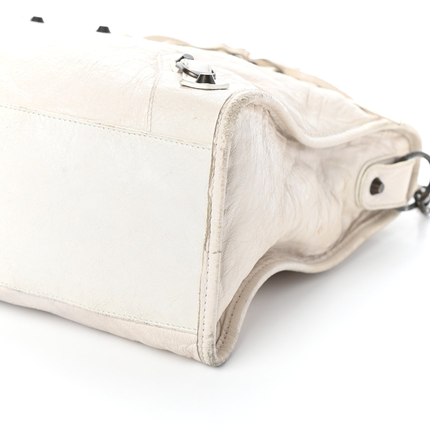 Chevre Classic Hardware City White
