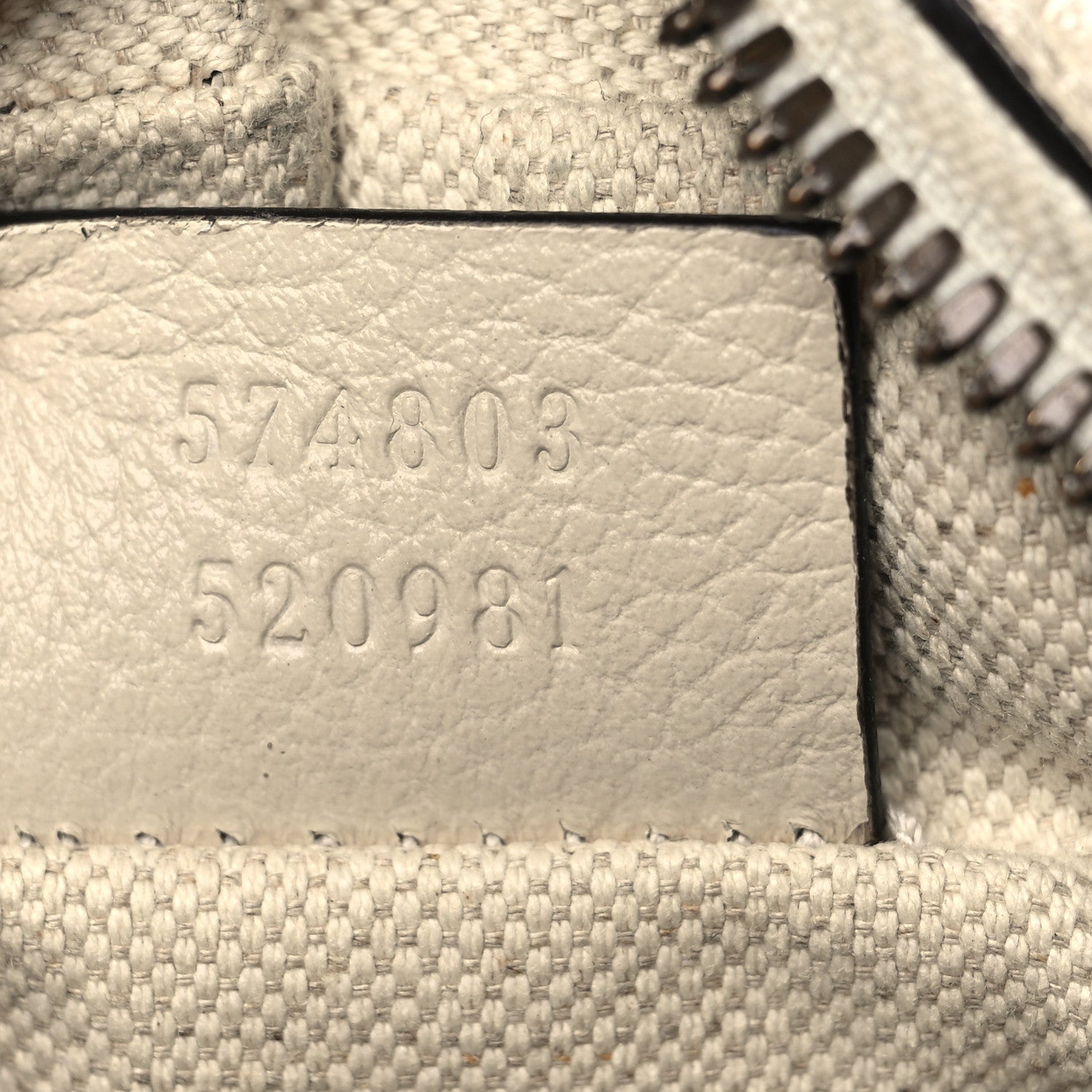 Gucci Grained Calfskin Mini Logo Messenger Bag White 7 of 7