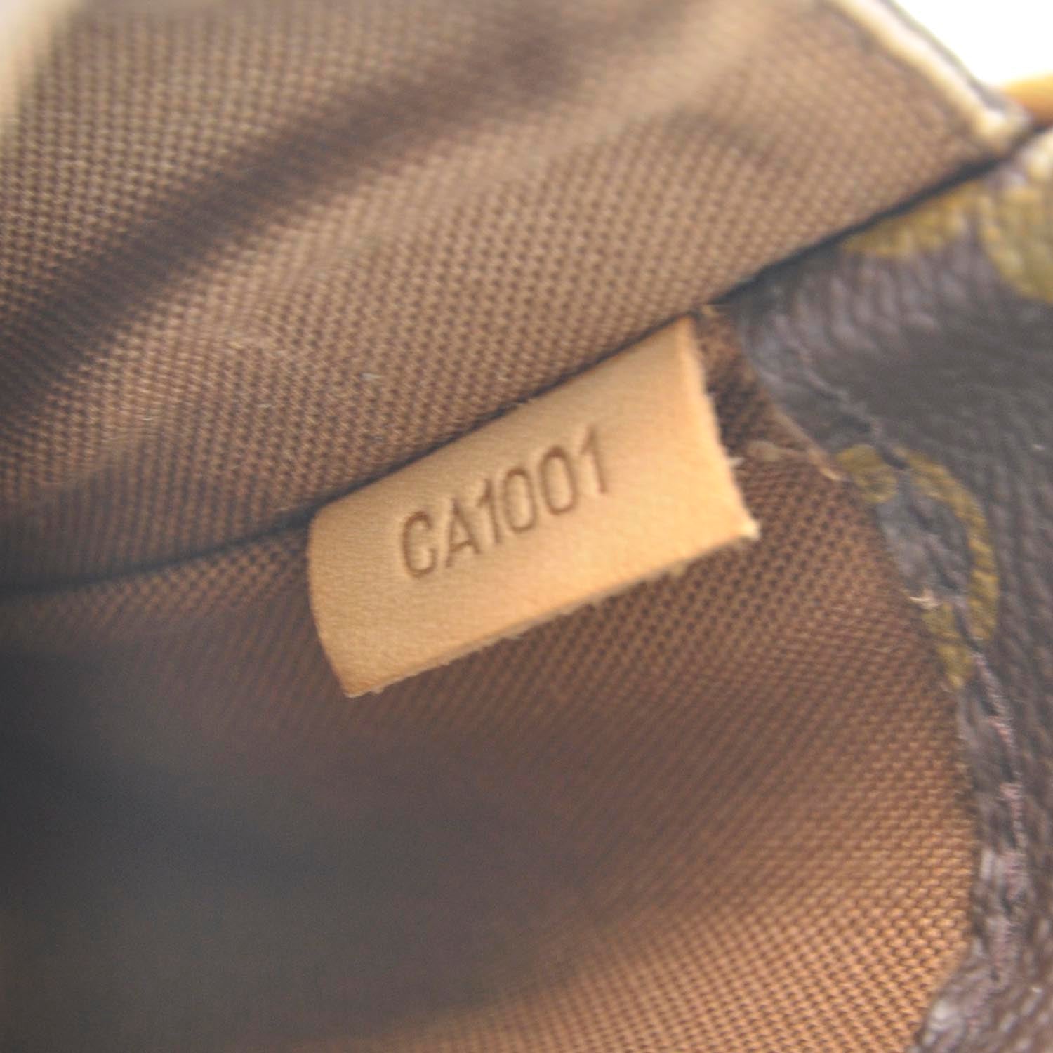 Louis Vuitton Monogram Pochette Gange 9 of 9