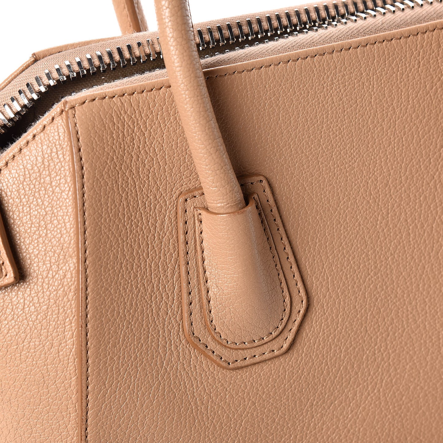 Sugar Goatskin Small Antigona Nude