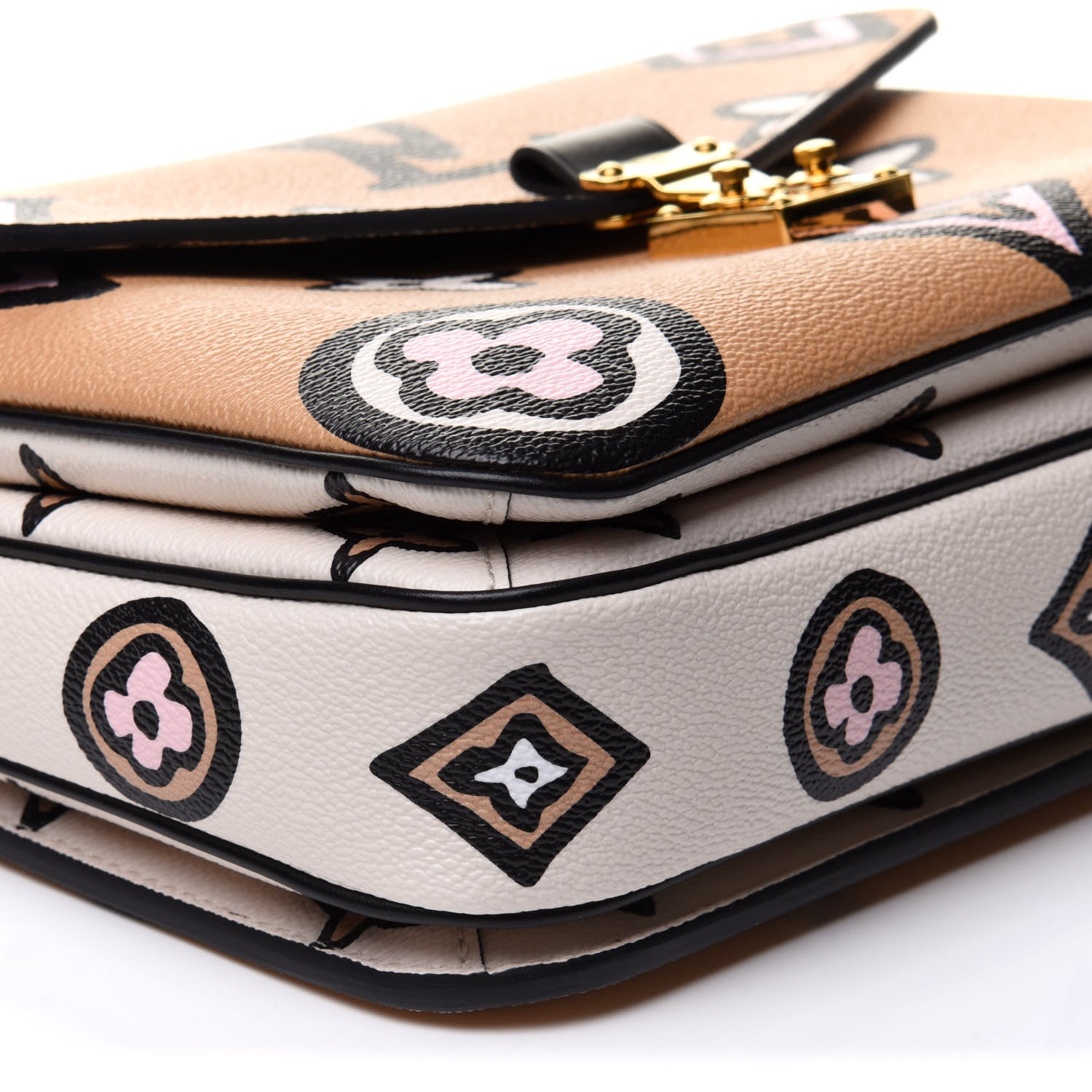 Louis Vuitton Monogram Giant Wild At Heart Pochette Metis Arizona 9 of 11