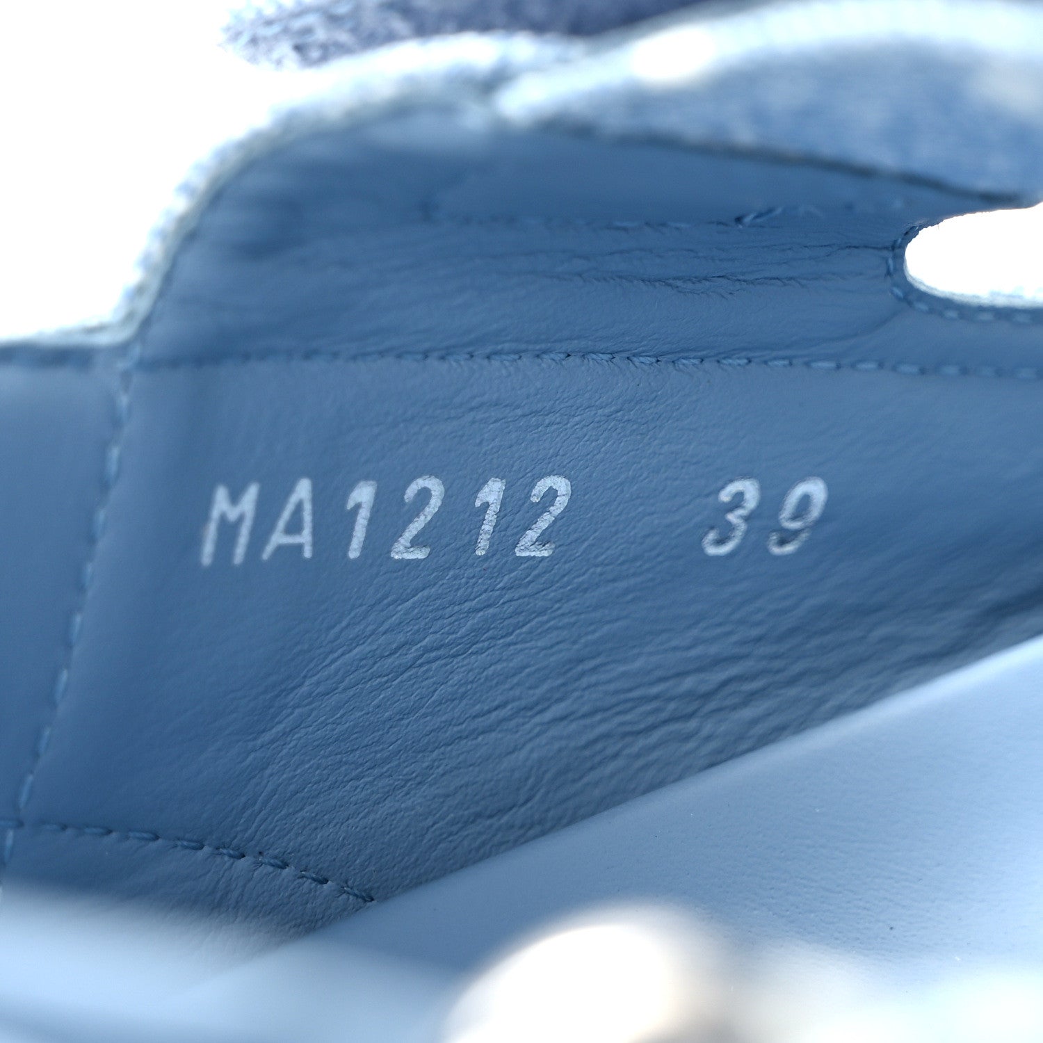 Louis Vuitton Monogram Denim Paseo Flat Comfort Sandals 39 Light Blue 8 of 8