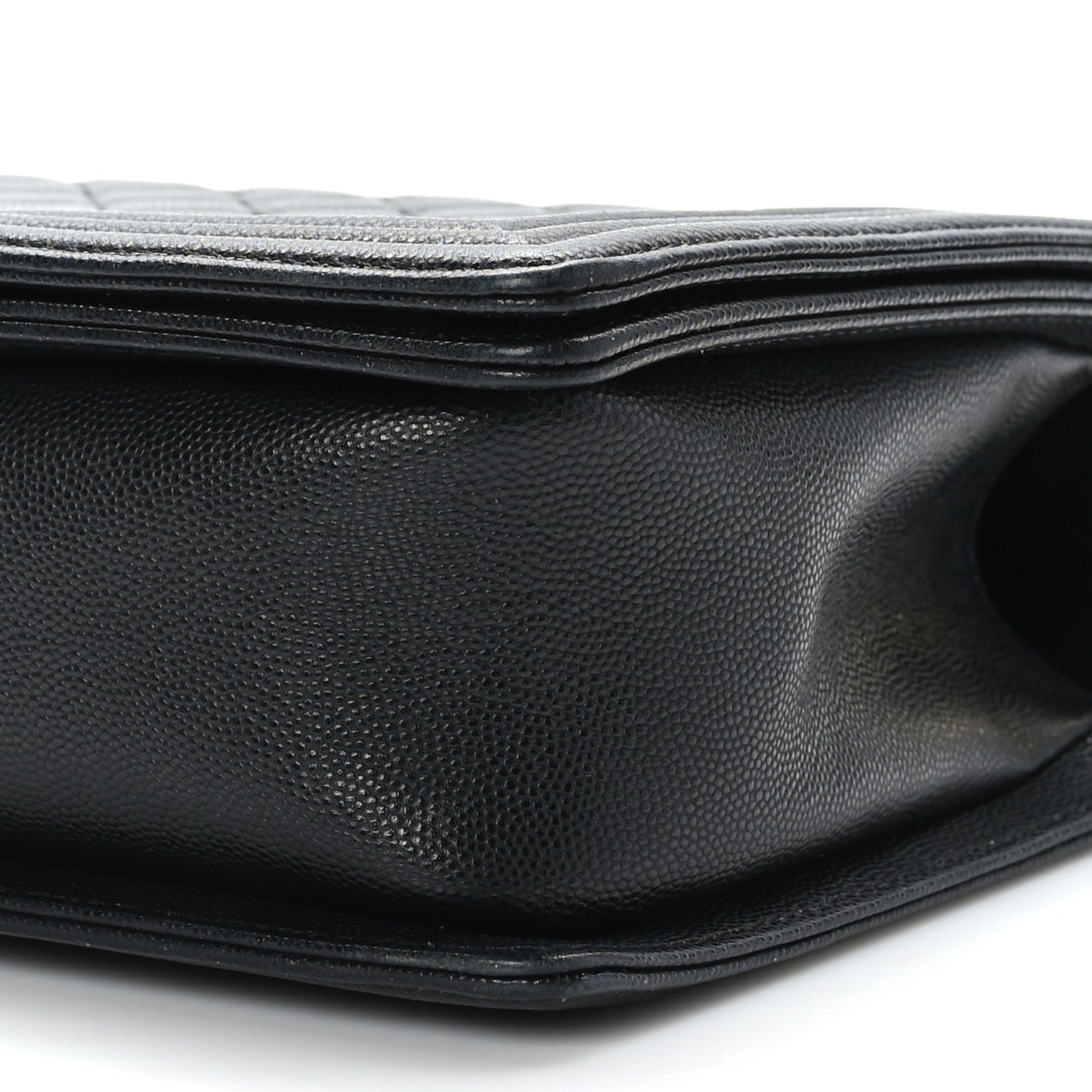 Caviar Quilted New Medium Boy Flap Black