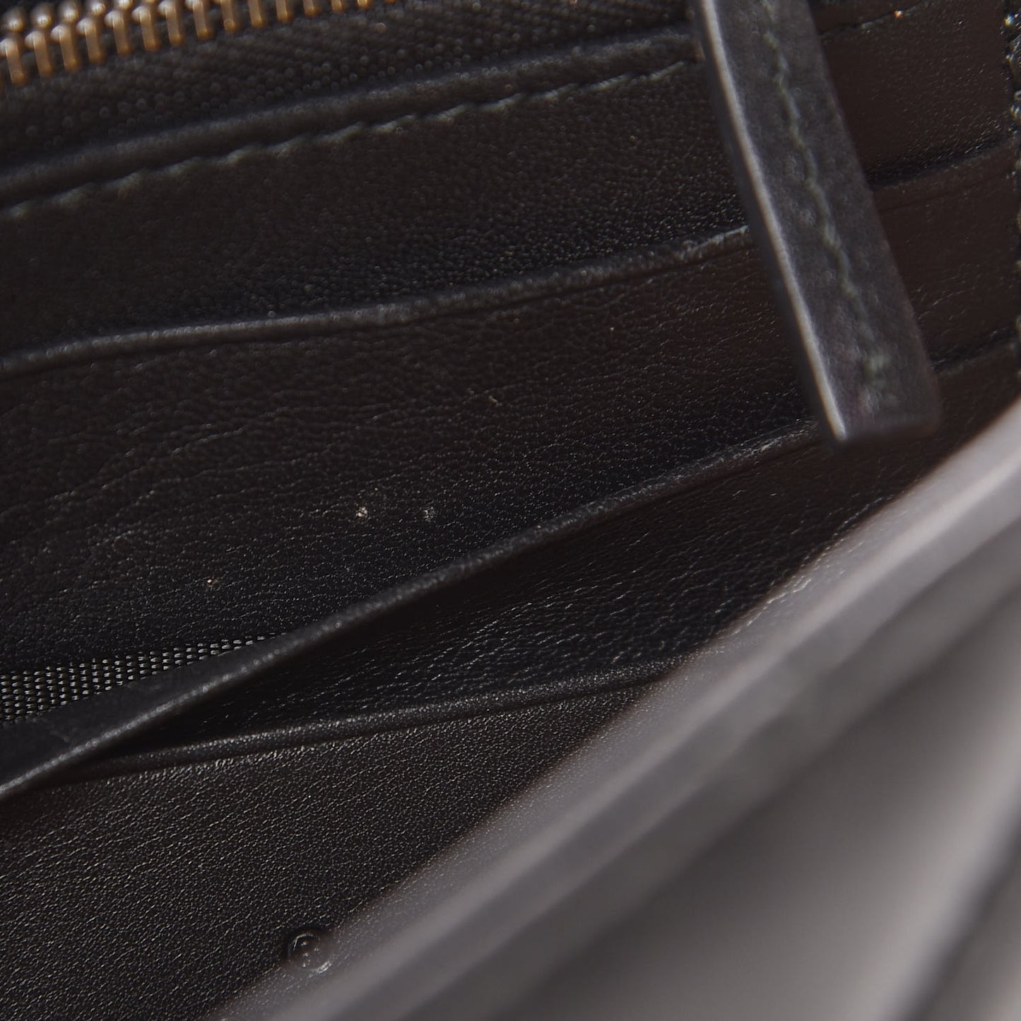 Calfskin Matelasse Mini GG Marmont Chain Wallet Black