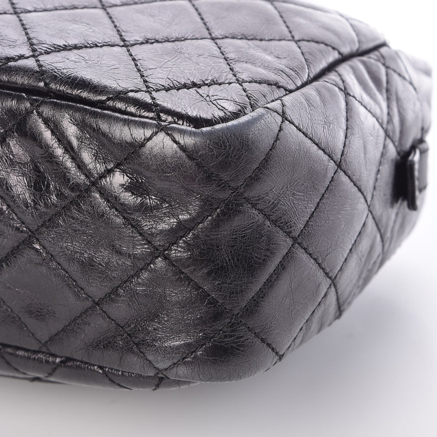 Metallic Aged Calfskin Quilted Medium Reissue Camera Case Black