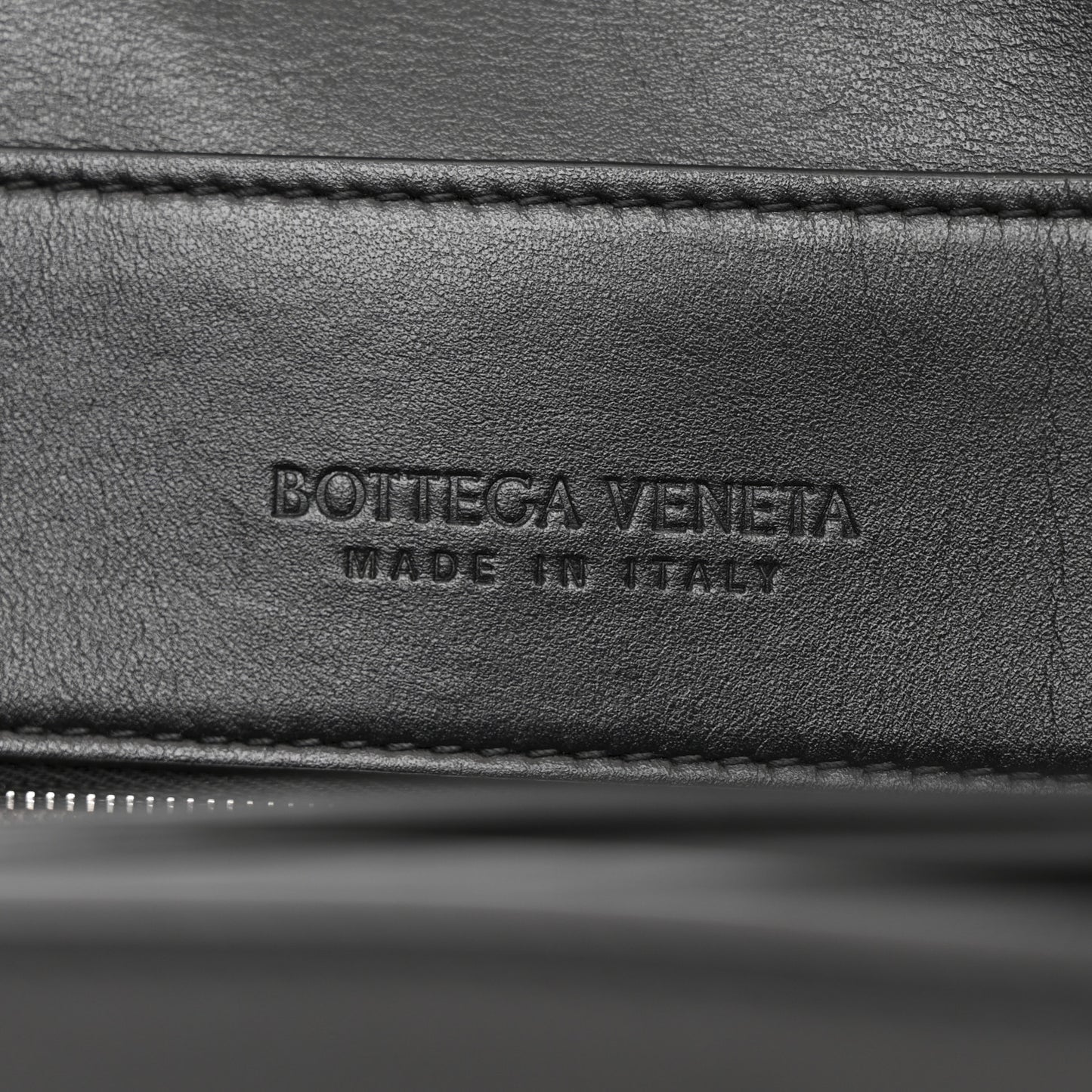 Calfskin Intrecciato Medium Andiamo Messenger Bag Black