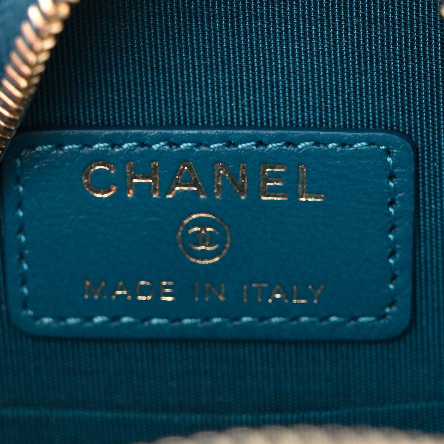 Lambskin Quilted Chanel 19 Round Clutch With Chain Blue