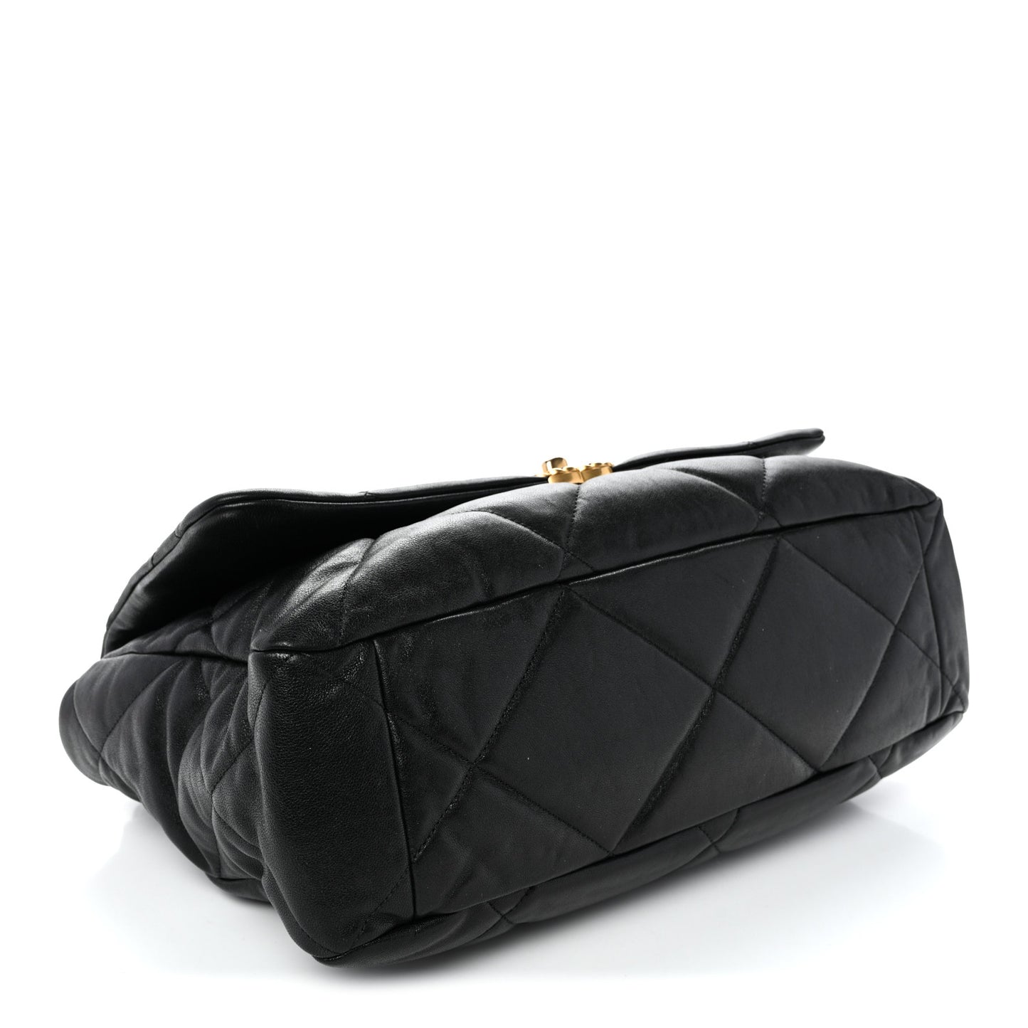 Lambskin Quilted Maxi Chanel 19 Flap Black