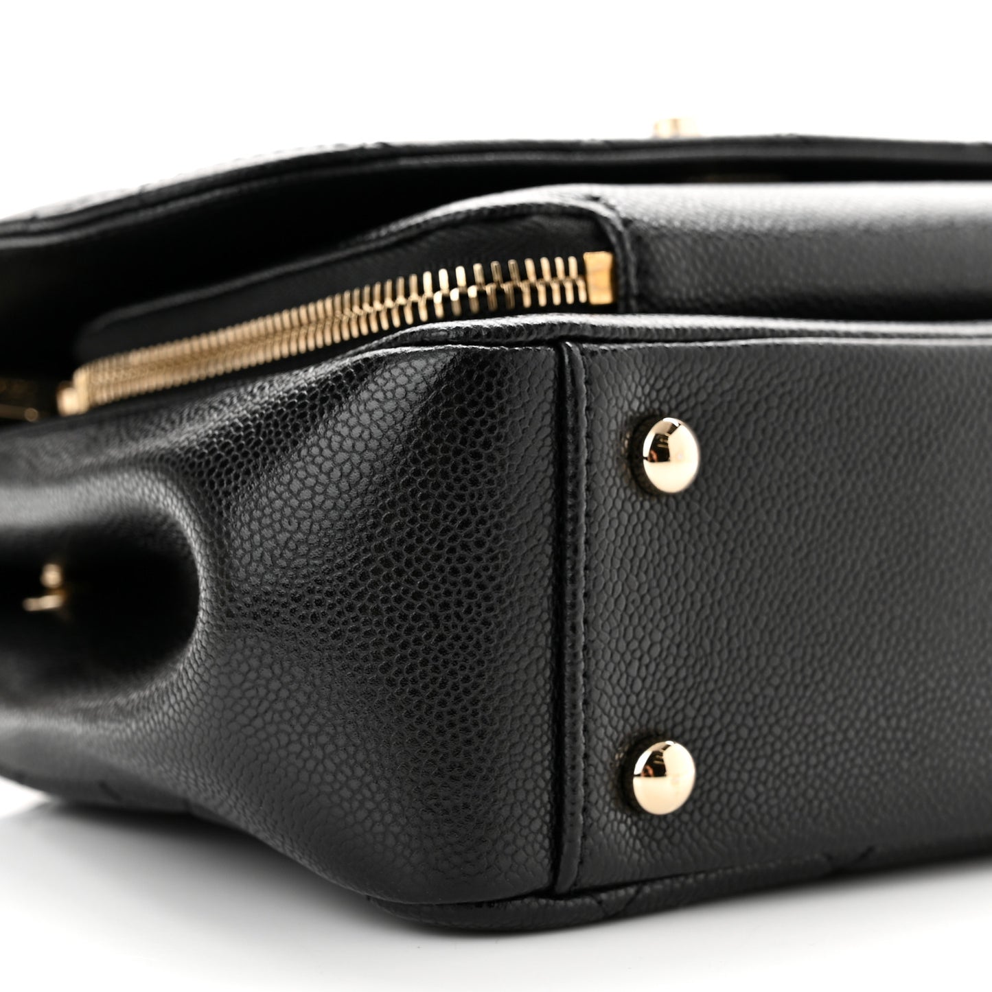 Caviar Quilted Medium Business Affinity Flap Black