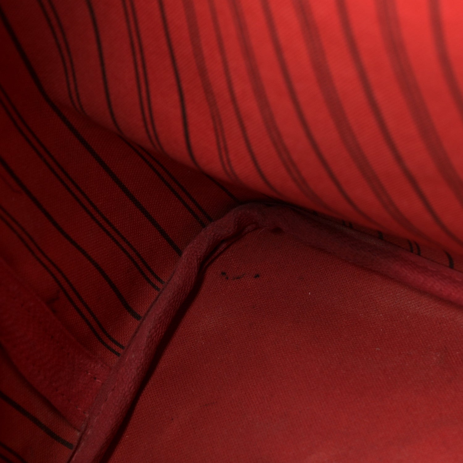 Louis Vuitton Monogram Neo Neverfull MM Cherry 9 of 10