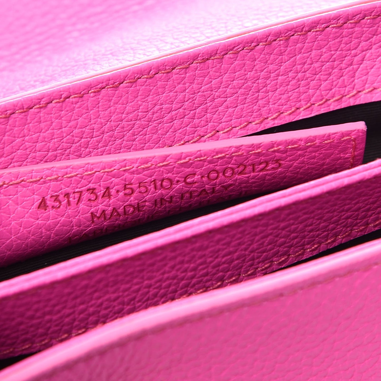Grained Calfskin Le Dix Nano Soft Cartable Rose Fluo