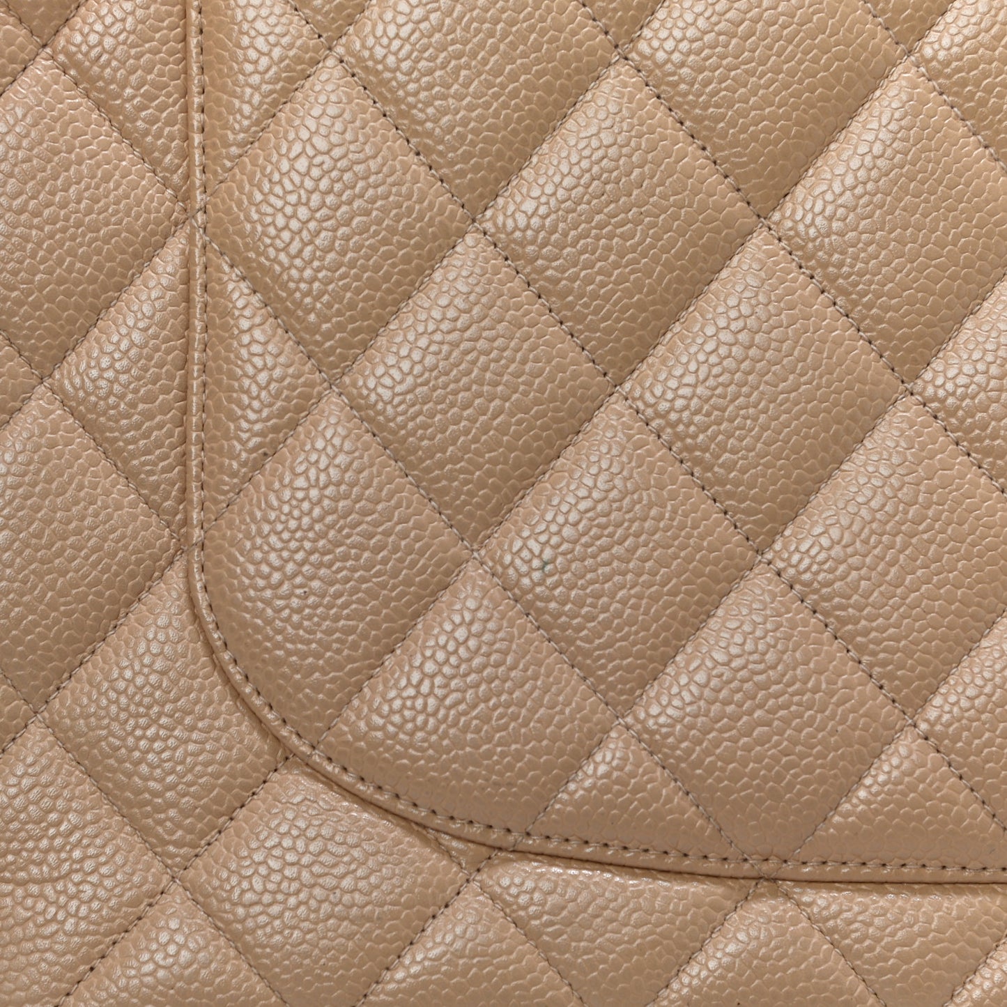 Caviar Quilted Jumbo Single Flap Beige