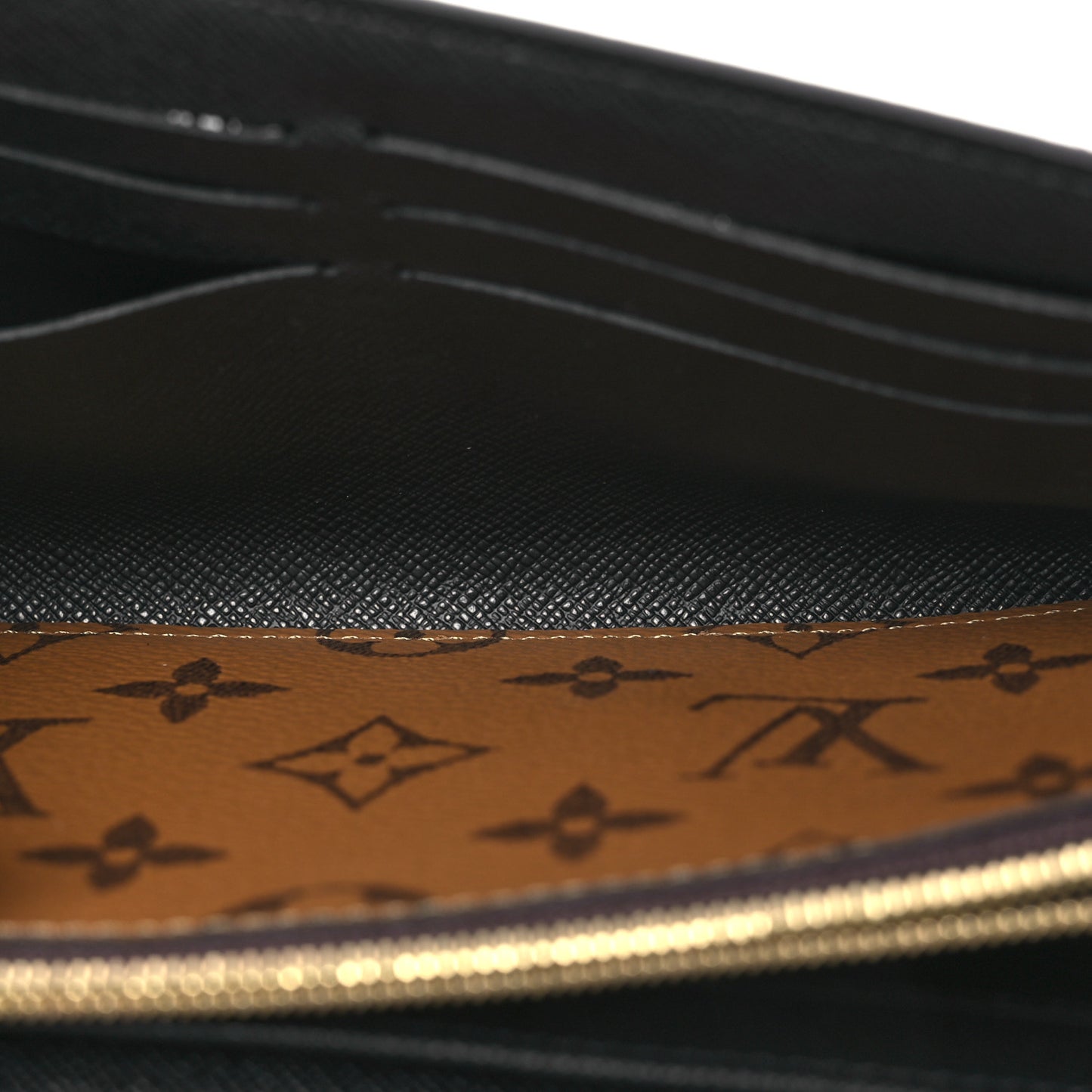 Reverse Monogram Giant Sarah Wallet