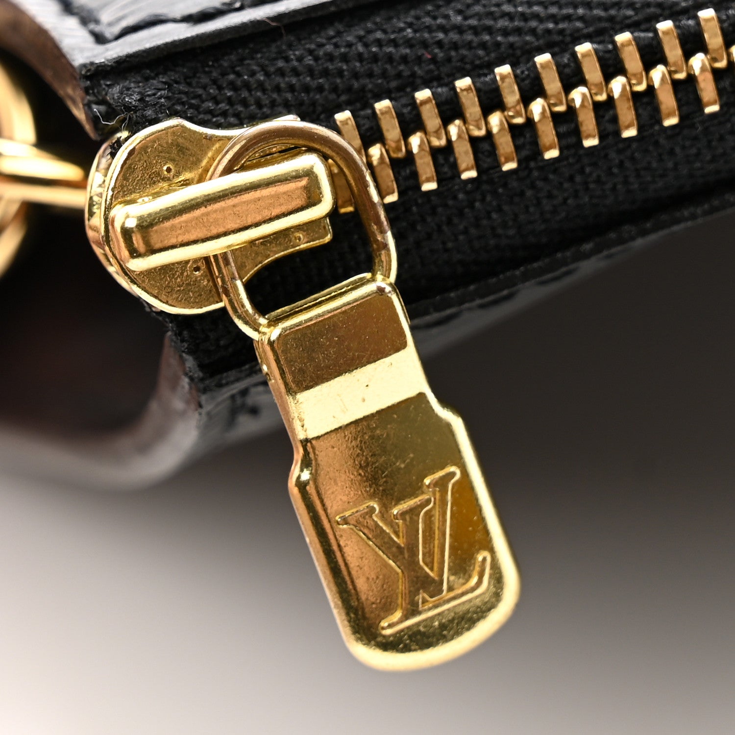 Louis Vuitton Epi Pochette Accessories 24 Black 8 of 8