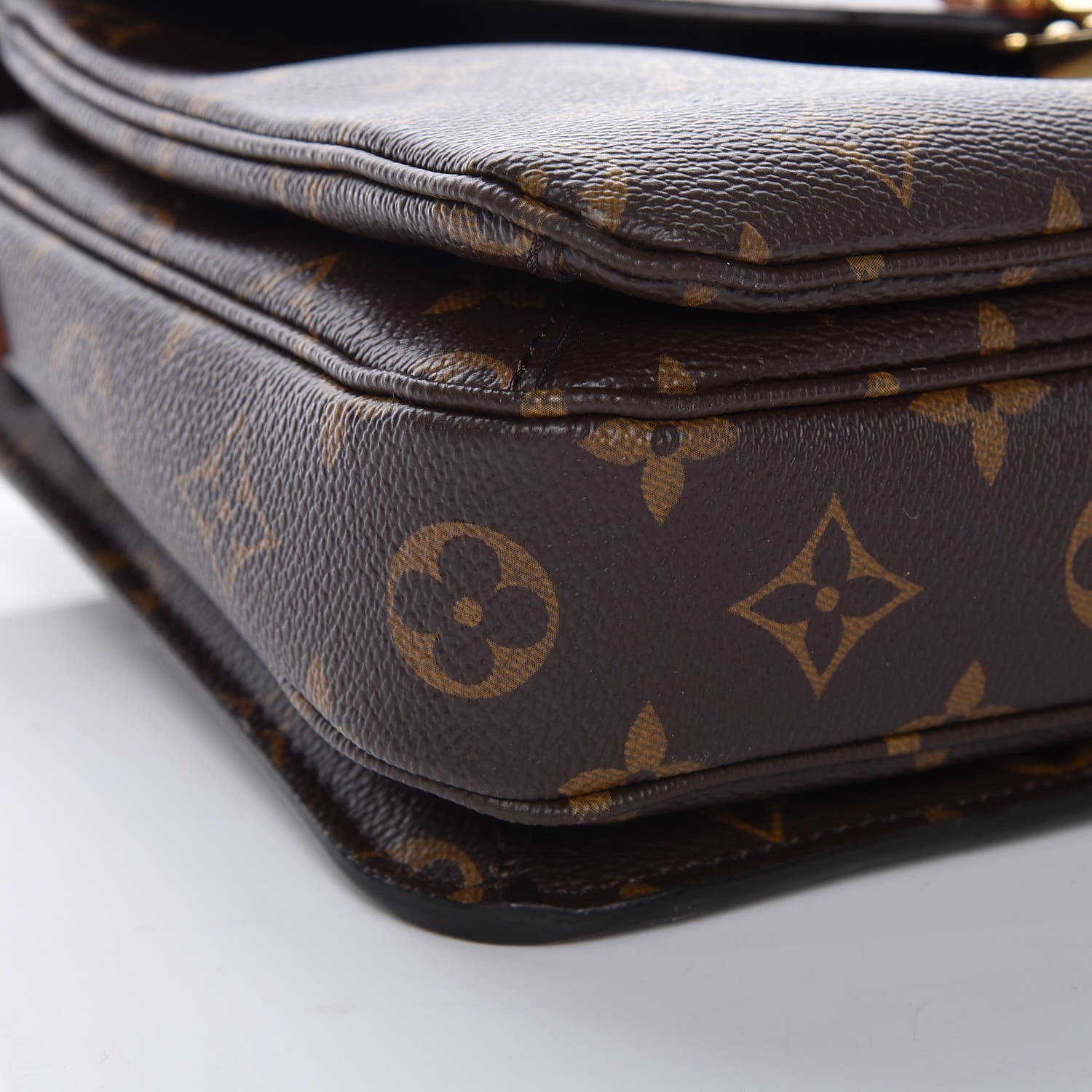 Louis Vuitton Monogram Pochette Metis 9 of 14