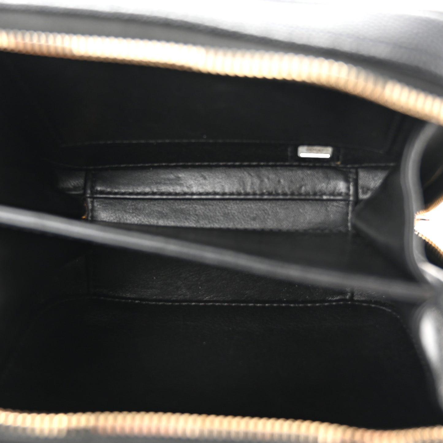 Caviar Quilted Small CC Filigree Vanity Case Black